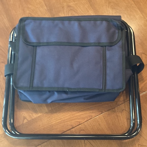 NWOT Cooler Seat - holds up to 220 lb. - Picture 8 of 16